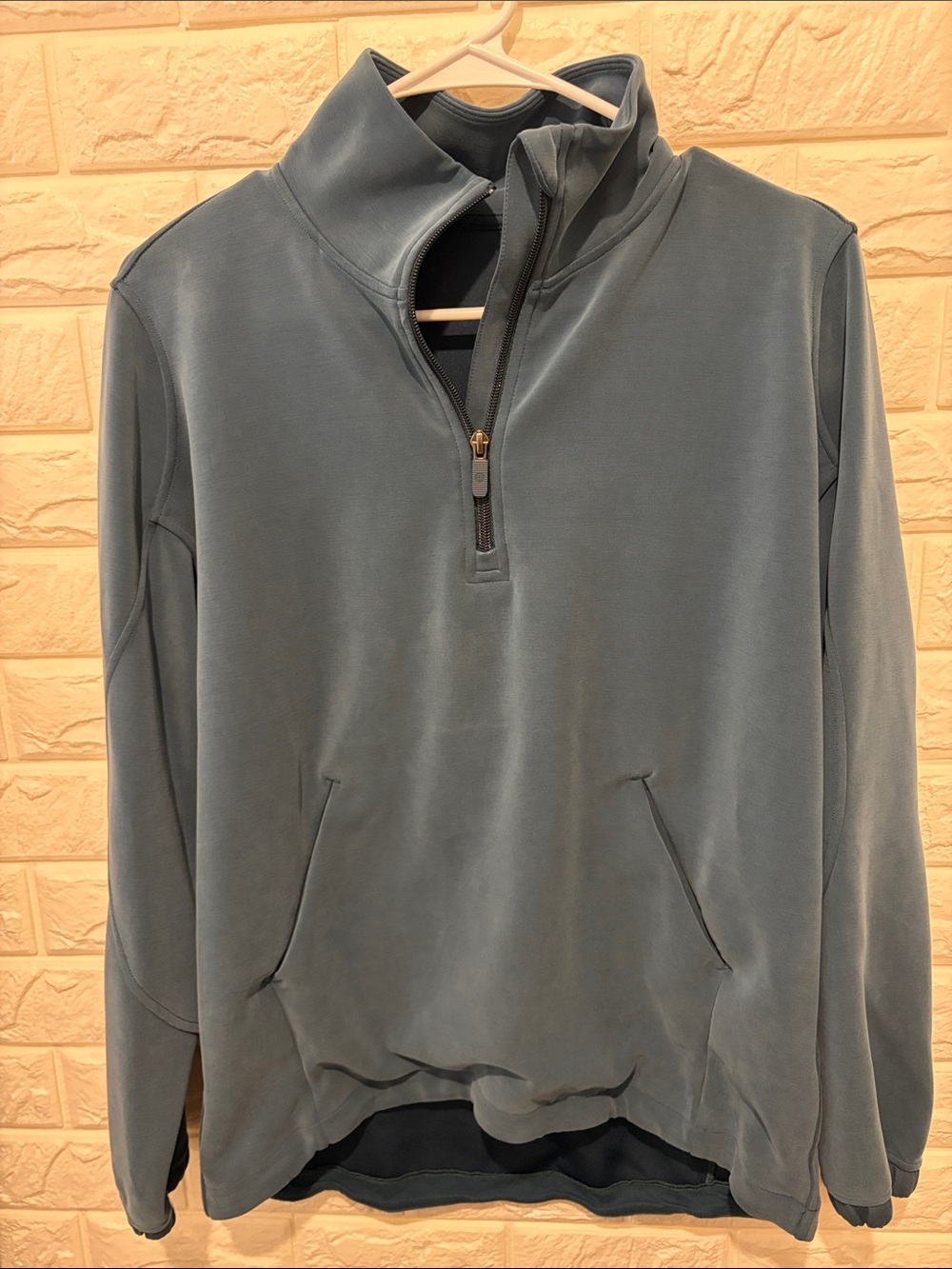 Lululemon Quarter-Zip Pullover Sweatshirt in Team